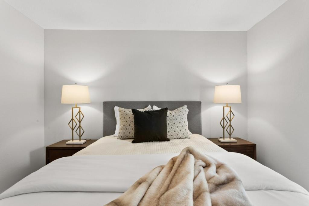 University Serenity Suites Tampa Extérieur photo