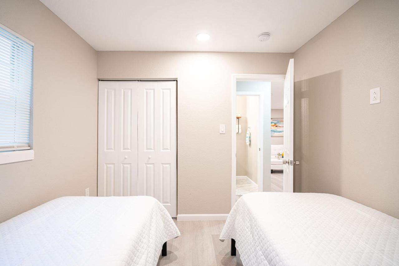 University Serenity Suites Tampa Extérieur photo