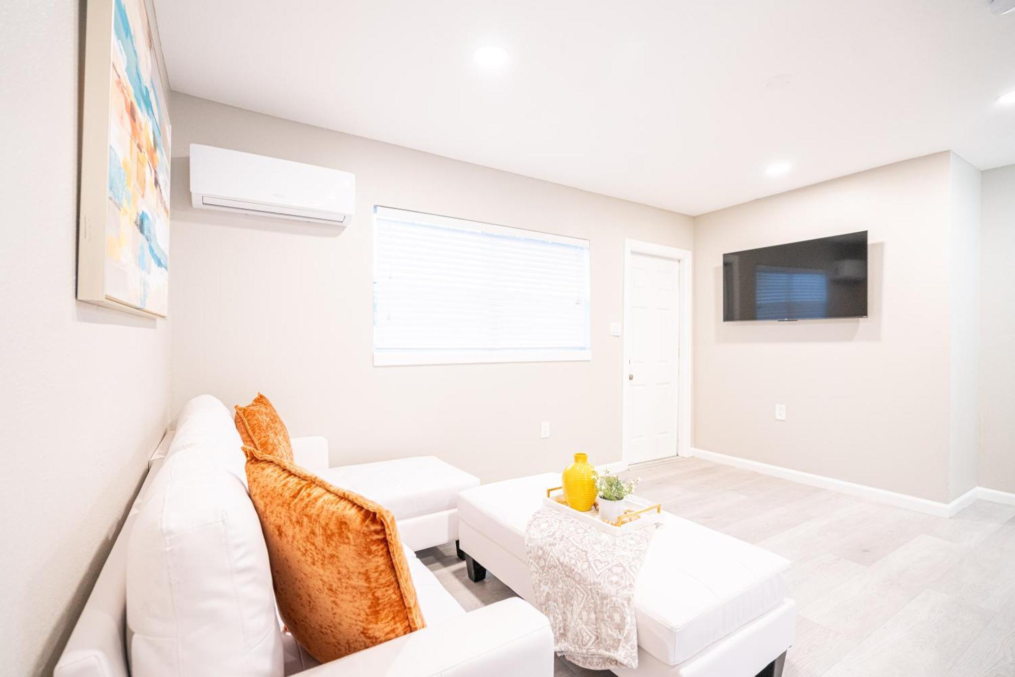 University Serenity Suites Tampa Extérieur photo
